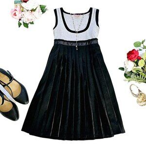 BCBGirls Party Dress Girls Size Medium Empire Grey Black Pleated Twirl Holidays